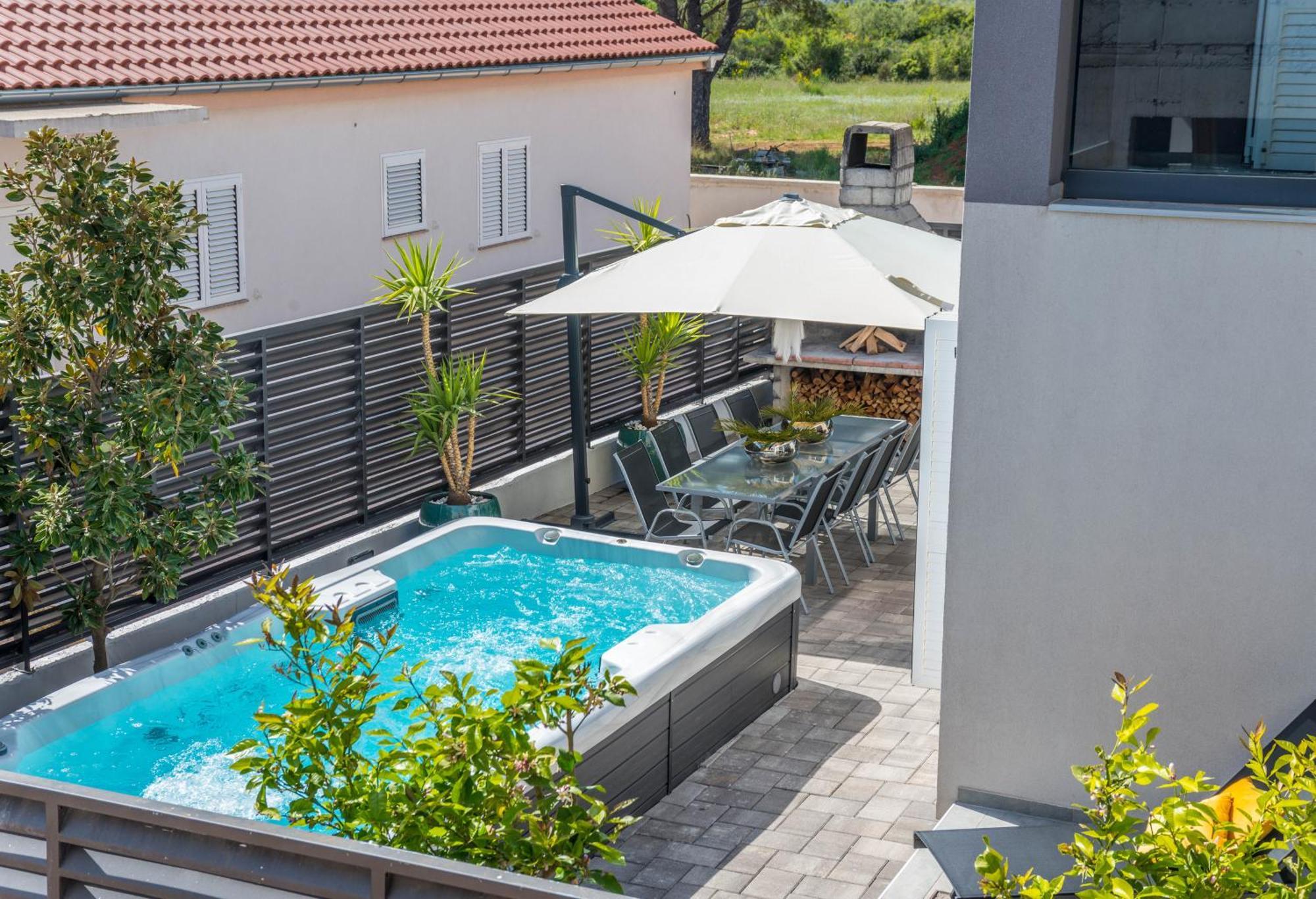 House With Pool Ledenko Biograd Na Moru Exterior foto