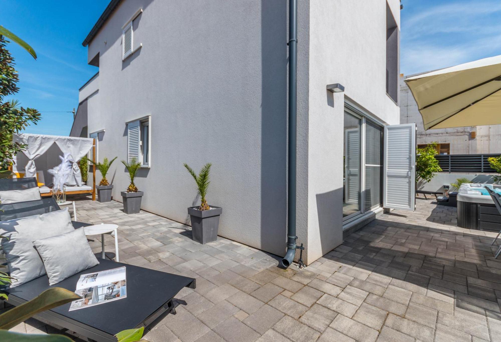 House With Pool Ledenko Biograd Na Moru Exterior foto